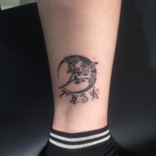 moon-tattoo