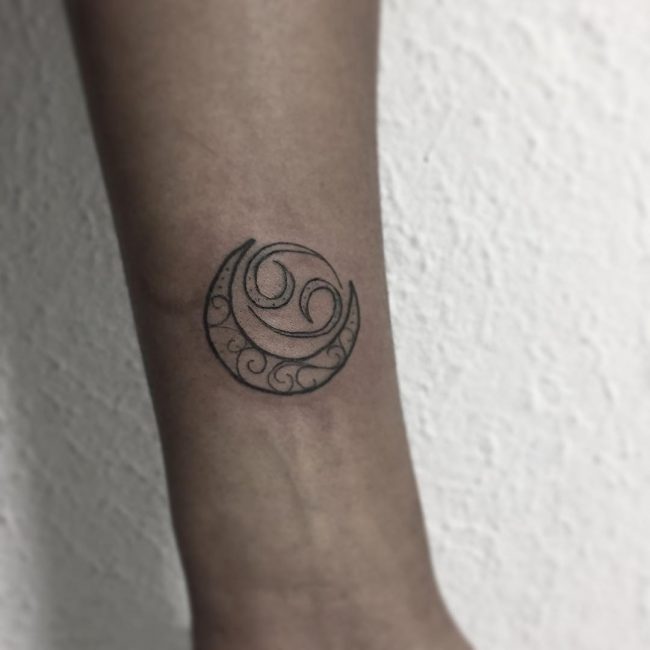 moon-tattoo