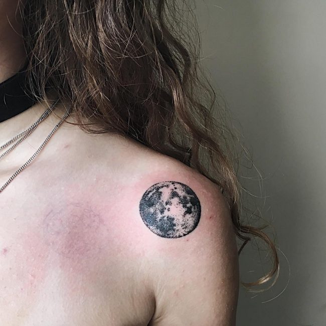 moon-tattoo