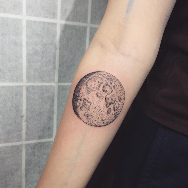 moon-tattoo