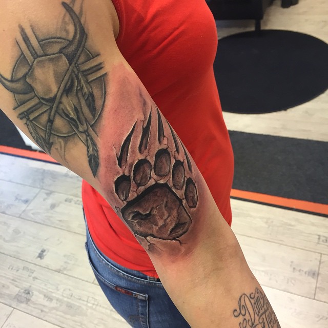 90+ Best Paw Print Tattoo Meanings and Designs - Nice Trails (2019)