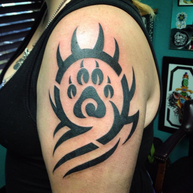 paw print tattoos