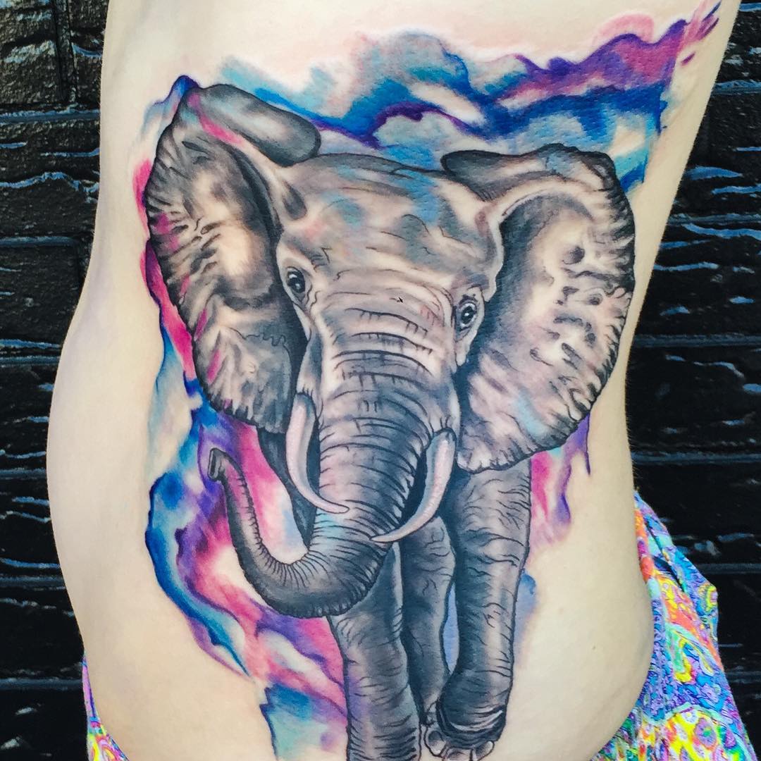 Тату слоник. Тату слон. Татуировка Слоник. Татуировка слон эскиз. Татуировка с изображением слона.
