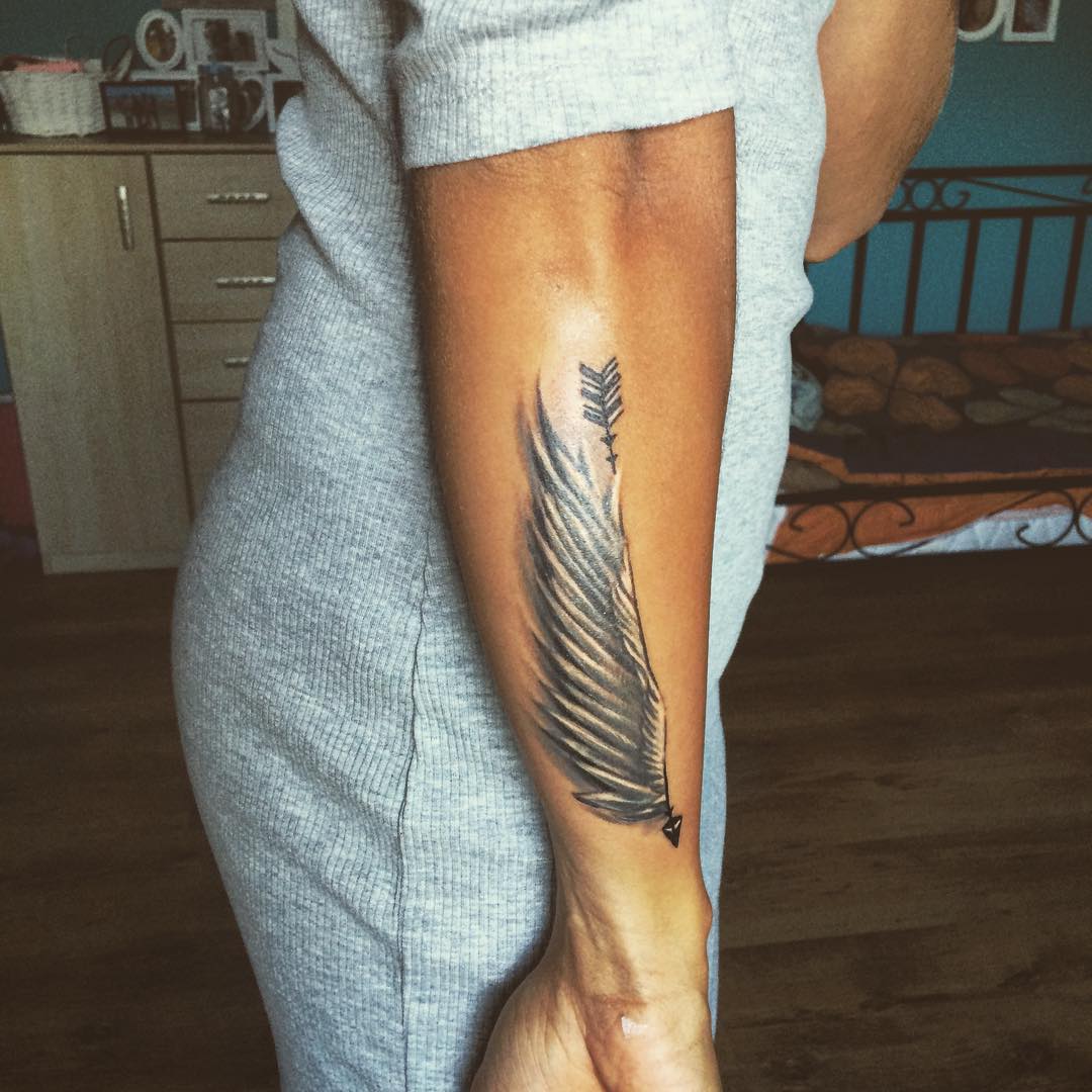 125+ Stunning Arm Tattoos For Women – Meaningful Feminine Designs