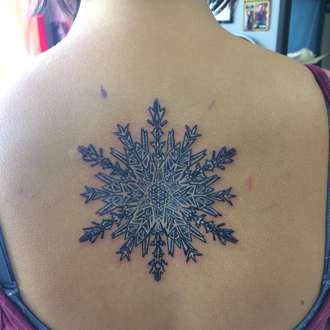 75+ Cute Snowflake Tattoo Ideas – Express Yourself With Icy Little Marvels