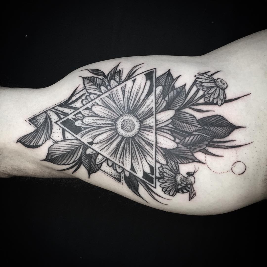 85+ Best Daisy Flower Tattoo Designs & Meaning (2019)