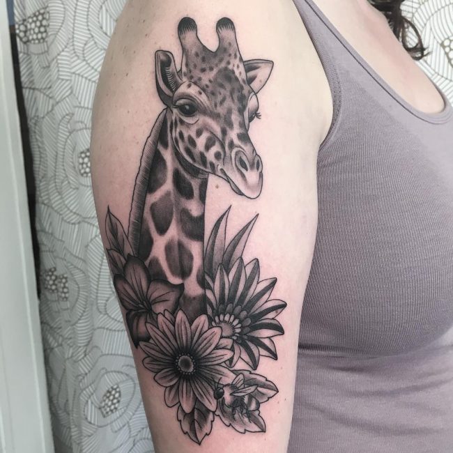 120+ Best Giraffe Tattoo Designs & Meanings-Wild Life on Your Skin(2019)