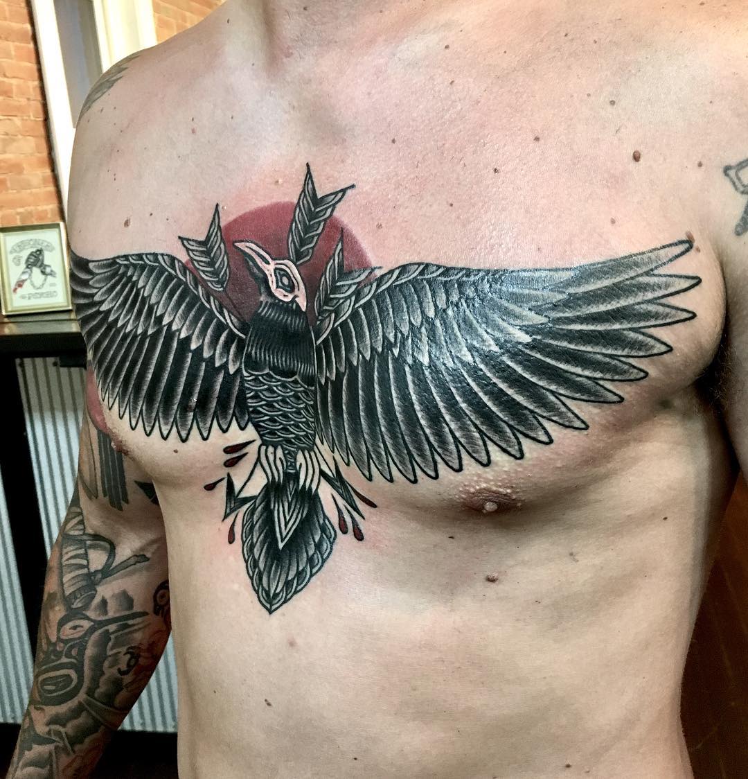 Wild tattoo. Тату ворон. Тату ворона на груди. Тату ворон на груди. Крыло ворона.