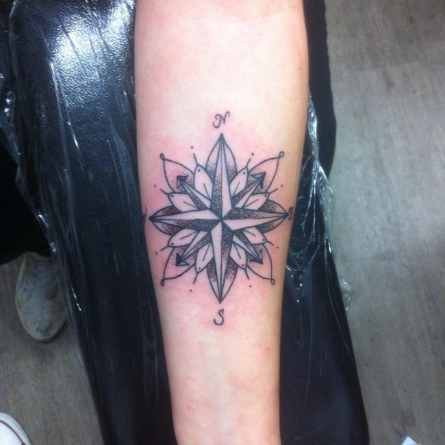 Rose and Compass Tattoo_