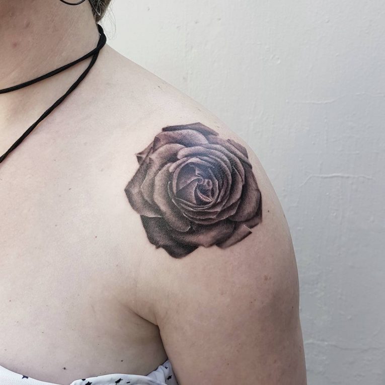 90+ Best Shoulder Tattoo Designs & Meanings - Symbols of Beauty (2019)
