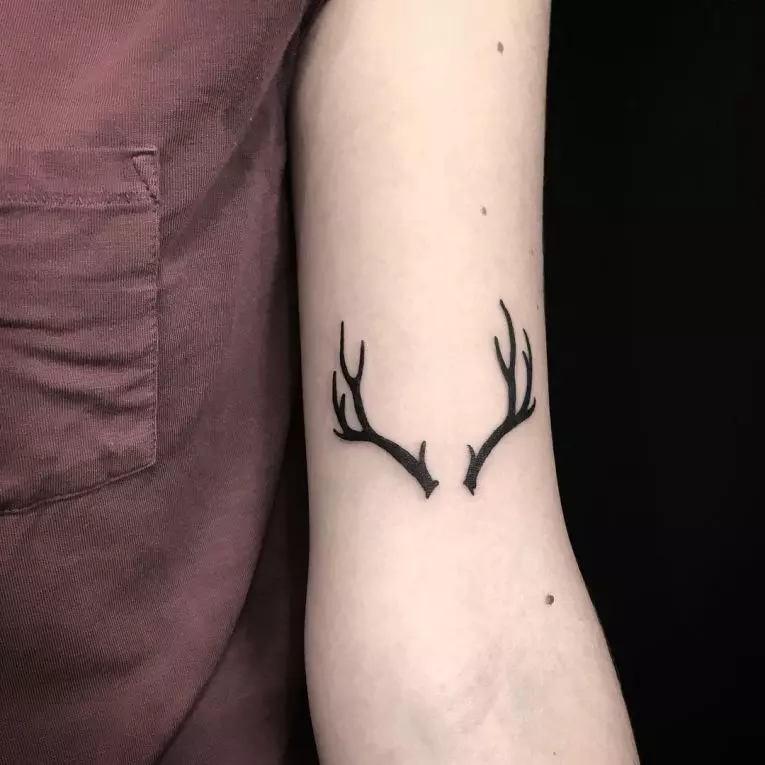 Simple Tattoo 86