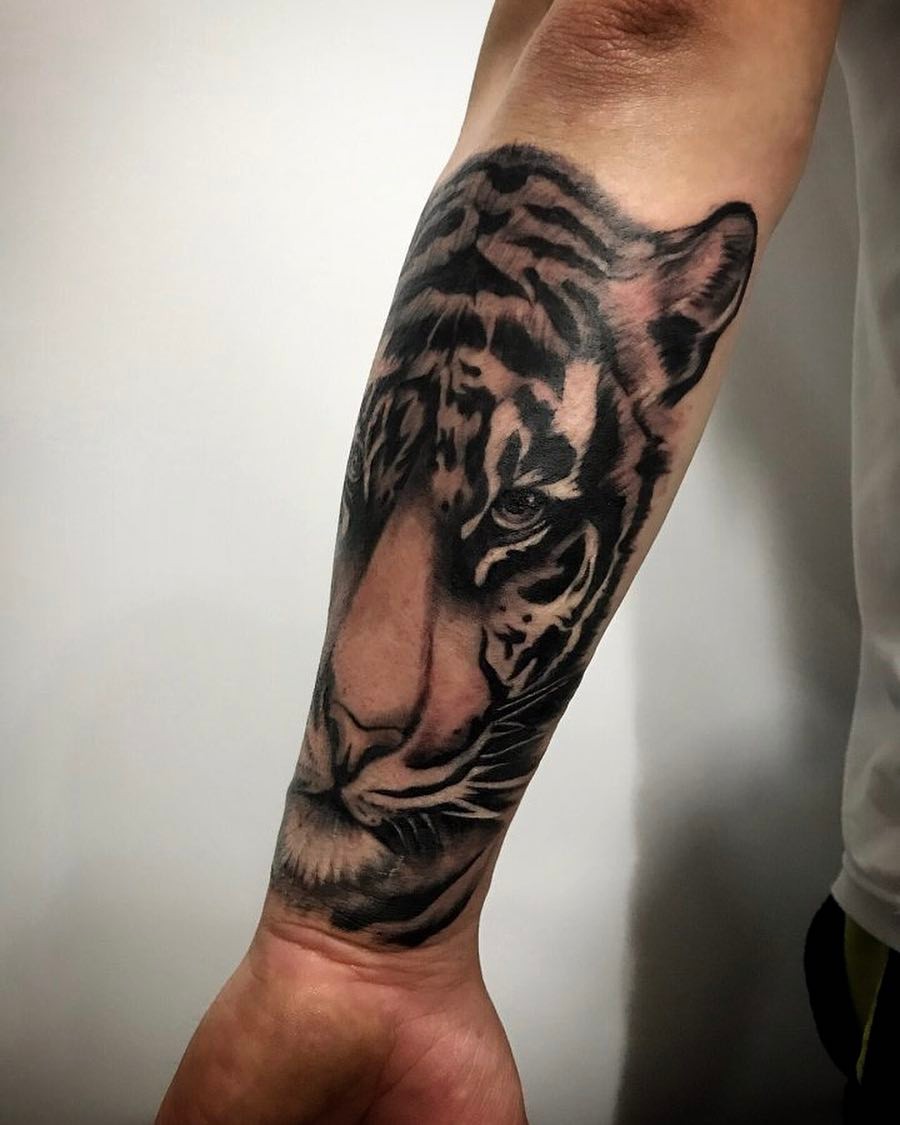 115+ Best Tiger Tattoo - Meanings & Design For Men and Women (2019)