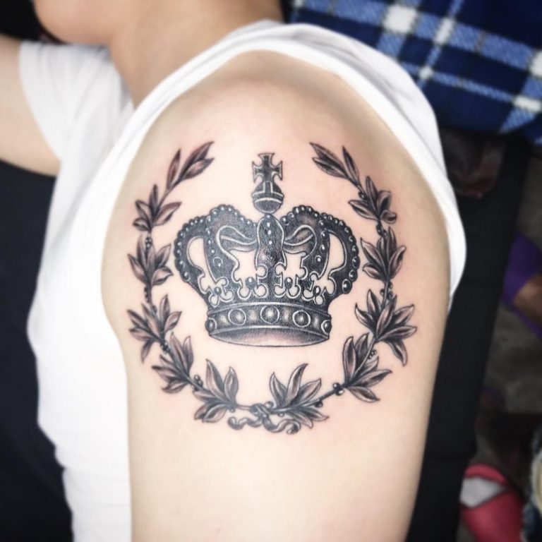 80+ Noble Crown Tattoo Designs Treat Yourself Like Royalty