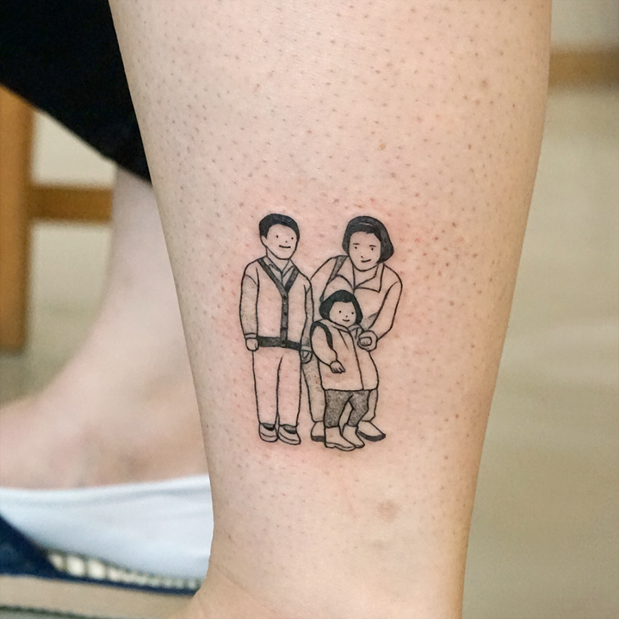 Семейное тату. Тату семья. Татуировка связанная с семьей. Семейное тату для девушки.