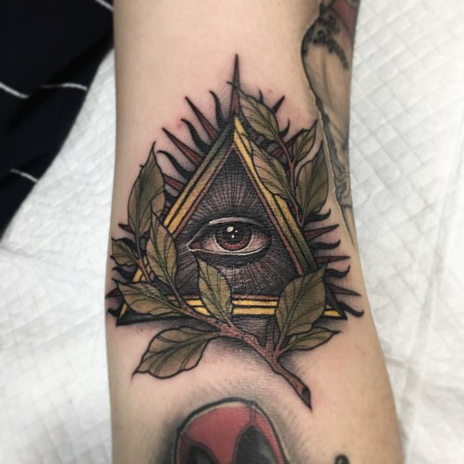 60+ Mysterious Illuminati Tattoo Designs - Enlighten Yourself