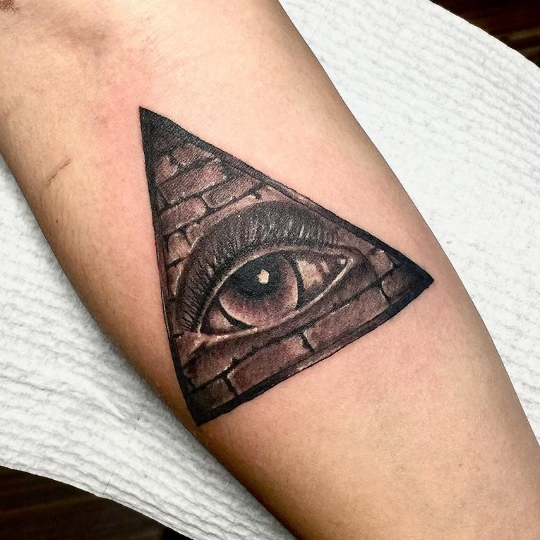 Illuminati Tattoo 62