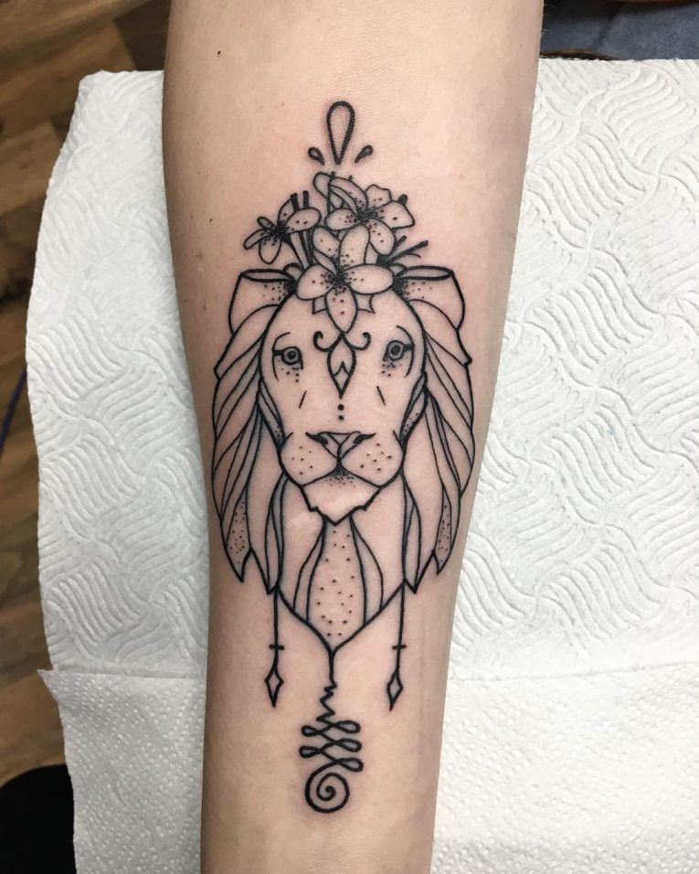 Lion Tattoo 104