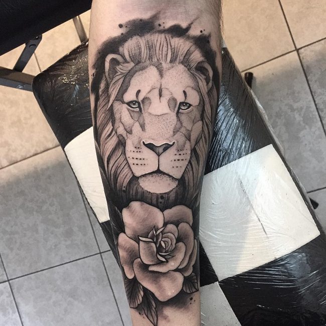 Lion Tattoo 99