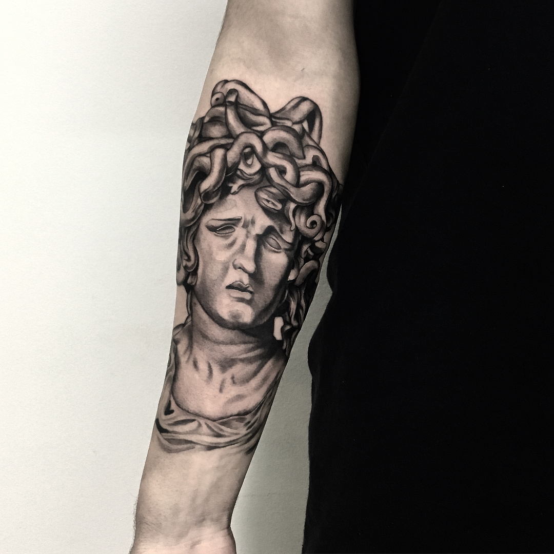 105+ Bewitching Medusa Tattoo Designs & Meaning