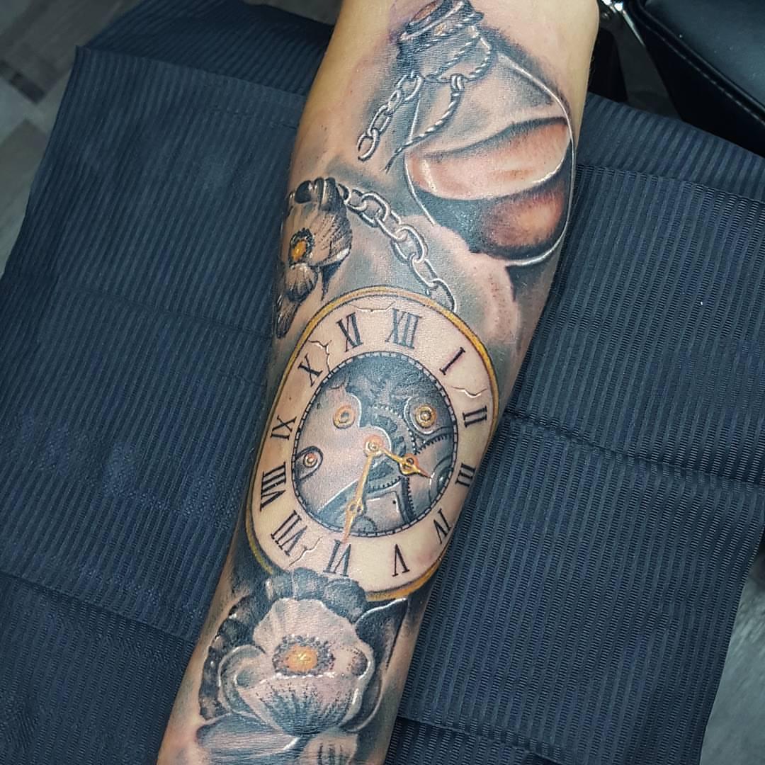 Астрономические часы тату