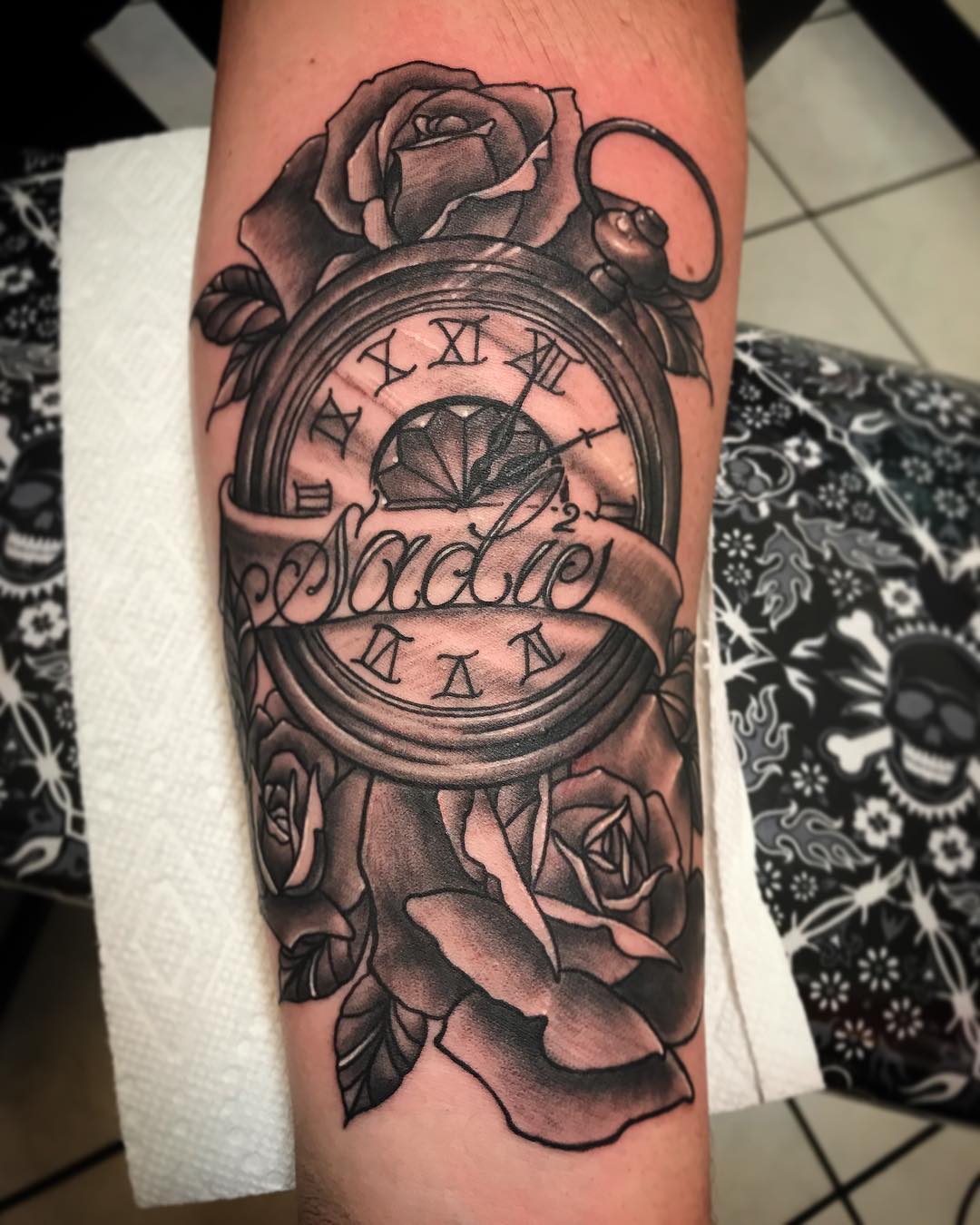 125+ Timeless Pocket Watch Tattoo Ideas - A Classic and Fashionable Totem