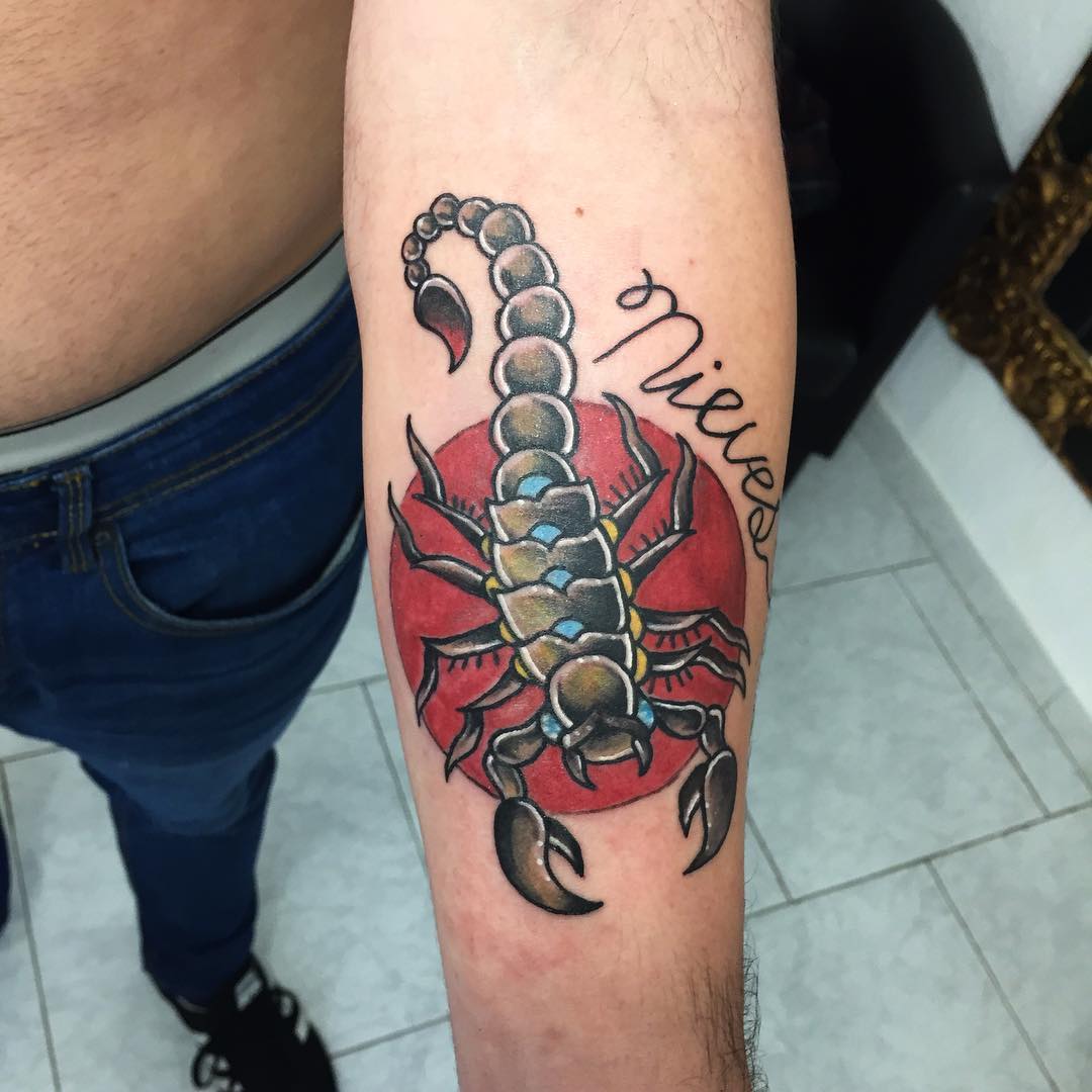Tattoos Scorpion сзади предпоечья