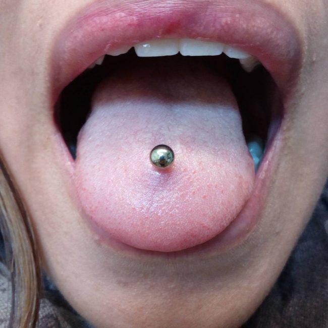 Tongue Piercing 10