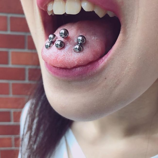Tongue Piercing 16