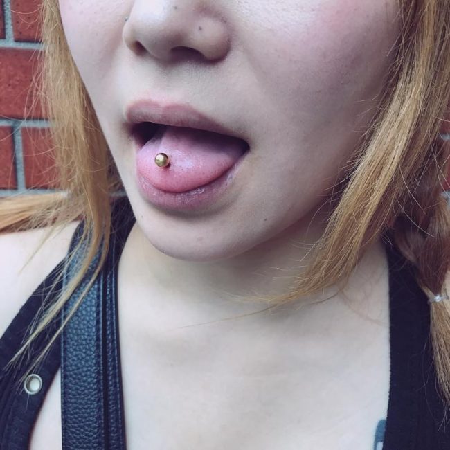 Tongue Piercing 20