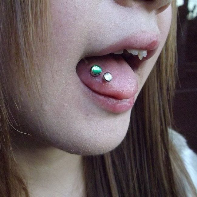 Tongue Piercing 40