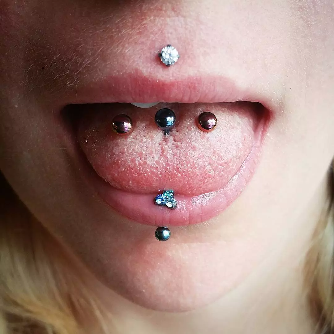 Tongue Piercing 49.