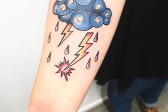 105+ Pretty Atmospheric Cloud Tattoo Designs & Meanings – Love is in the Air (2019)