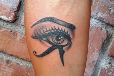 45 Incredible Egyptian Eye of Ra Tattoos Designs & Meanings – Sun God Horus (2020)