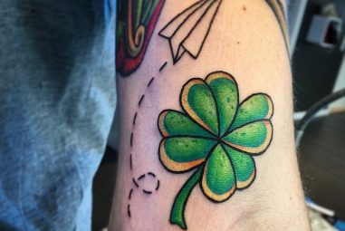 70+ Cute Four Leaf Clover Tattoo Ideas and Designs – Lucky Plant (2020)