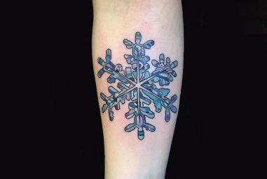 75+ Cute Snowflake Tattoo Ideas – Express Your Individuality With These Icy Little Marvels