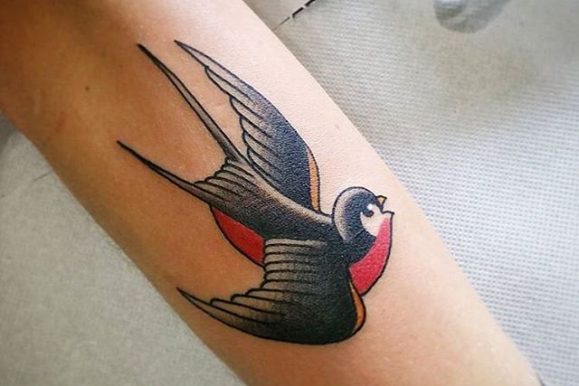 80+ Lucky Swallow Bird Tattoo Meaning and Designs – Fly in The Sky (2019)
